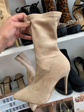 Accueil Chaussures femme bottes bottines en suedine faux daim nude beige -- HouseOfPeople.fr